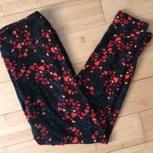 Lularoe OS Heart Leggings